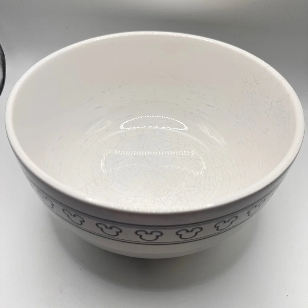 RARE! Disney Store Mickey Mouse Ceramic Mixing Bowl White Black Silhouette Large